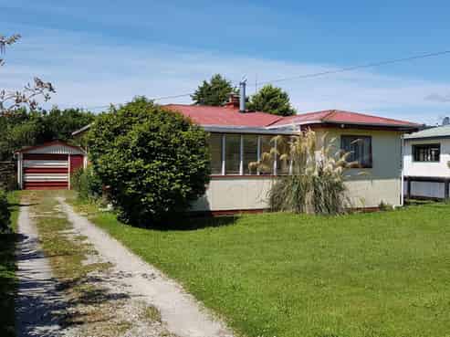 50 Moorhouse Street, Ross