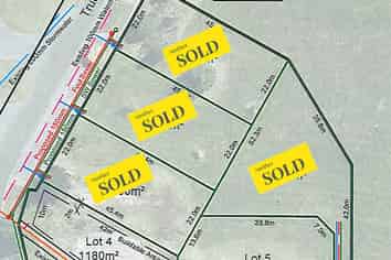 1 Truby King Drive, Karitane