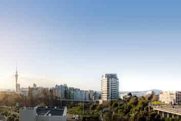 5-9 Madeira Lane, Grafton