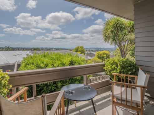 4 Caulton St, Saint Johns