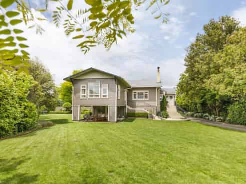 18 Riverbank Road, Tiakitahuna