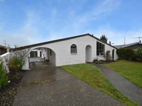 110 Cunningham Crescent, Grasmere