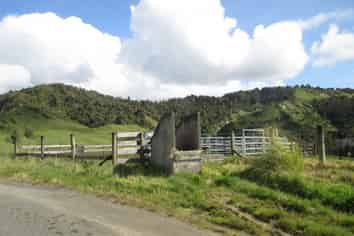 2875 Mokau Road, Mokau