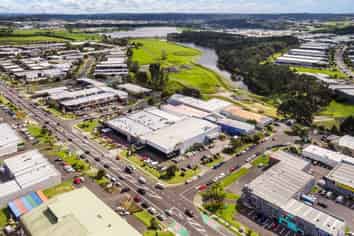 Modern office - Great value in Constellation Drive