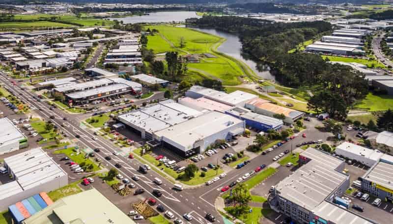  Tenancy B - 28 Constellation Drive, Mairangi Bay