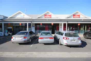 Rare Retail Opportunity - Greenhithe