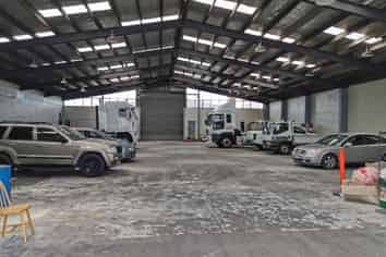 Functional Warehouse / Office