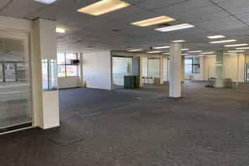 Eden Terrace Retail with Parking!