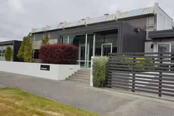 TECH WORKSHOP, WAREHOUSE, OFFICE COMBO