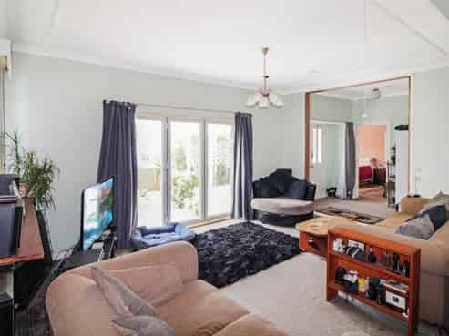 2 Gundersen Street, Norsewood