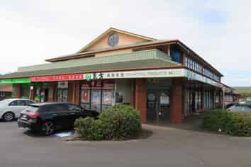 PLEASE MAKE IT GREAT AGAIN