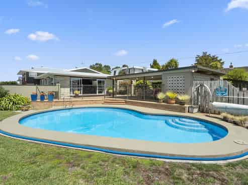 6 Resthill Crescent, Glenview