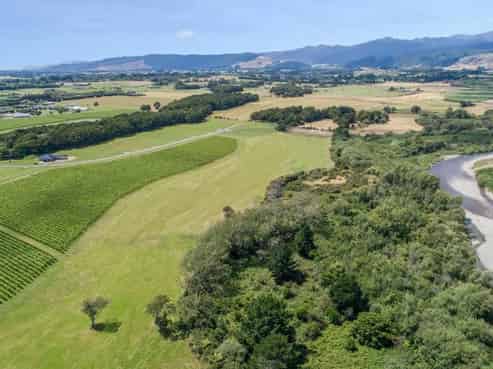 Manawatu / Whanganui - Address withheld