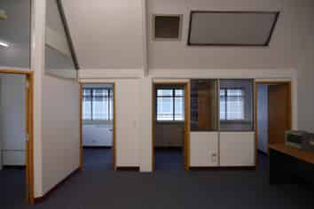 Partitioned Office Premises 135m2