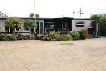 508 Ocean Rd, Whangamata