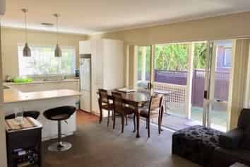 9 Central Park Drive, Te Atatu South