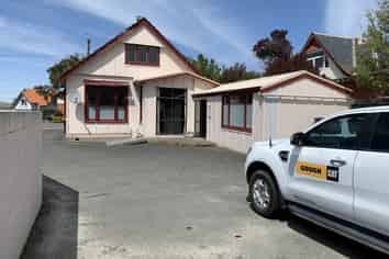 Commanding Maori Hill location