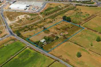 ONE OF THE ONLY COMMERCIAL ZONED SITES IN ROTOTUNA