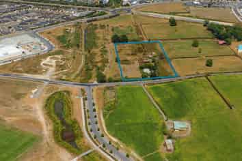 ONE OF THE ONLY COMMERCIAL ZONED SITES IN ROTOTUNA