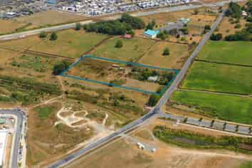 ONE OF THE ONLY COMMERCIAL ZONED SITES IN ROTOTUNA