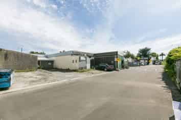 Prime Location meets Redevelopment Opportunity