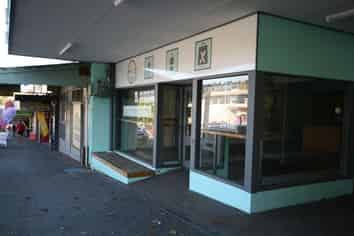 Retail opportunity (130 sqm) in central Helensville