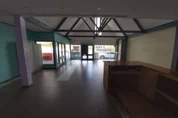 Retail opportunity (130 sqm) in central Helensville