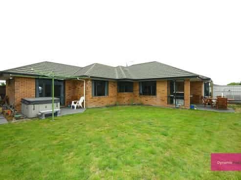 111 Inwoods Close, Parklands