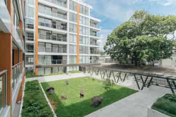 104/10 Lion Place, Epsom