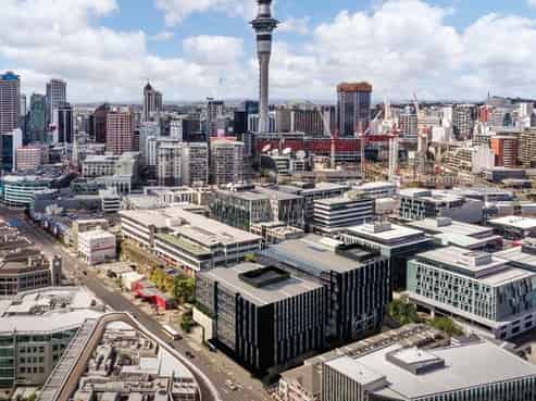 STYLISH NEW OFFICE AND RETAIL PRECINCT