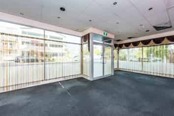 GLEN EDEN RESTAURANT OR RETAIL LEASE OPTION