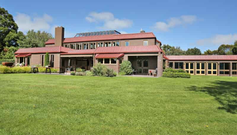 107 Fairweather Road, 