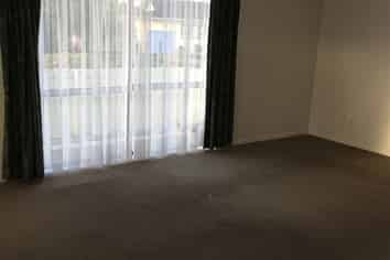 2 Silverstone Pl, Henderson