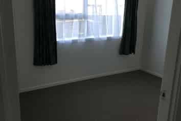 2 Silverstone Pl, Henderson