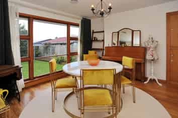 62 Woodbury Street, Russley