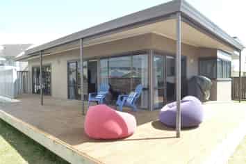 102 Winifred Avenue, Whangamata