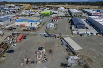 Land for Sale with Part Holding Income