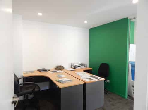 Office/showroom for lease 