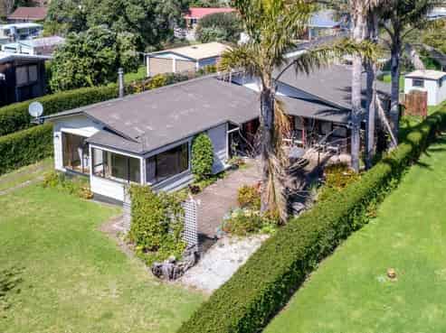 12 Harsant Avenue, Hahei