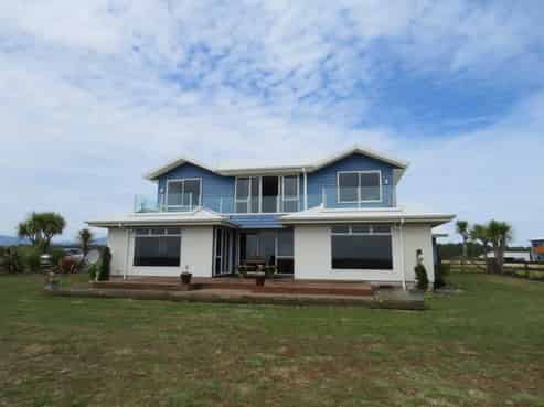 12 Elley Drive, Carters Beach