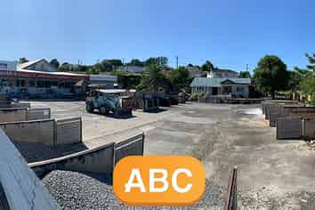 Spas, Garden Art & Supplies - Franklin - $250k