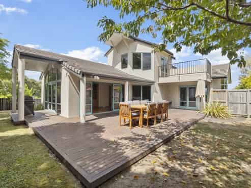 13 West Ridge Drive, Western Heights