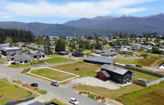 2 Tawera Place, Te Anau