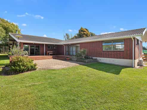 580 Thornton Road, Thornton