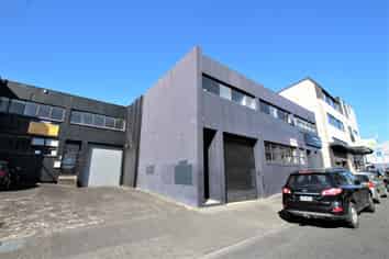 WAREHOUSE OR SHOWROOM IN PONSONBY
