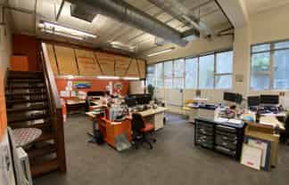 Art Deco Funky! Suite for lease - Lambton Quay