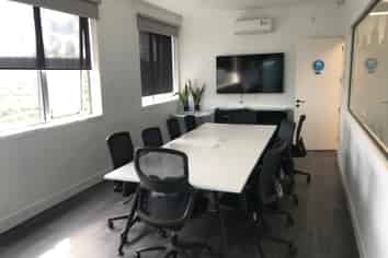 MODERN OFFICE SPACE NOT TO BE MISSED!