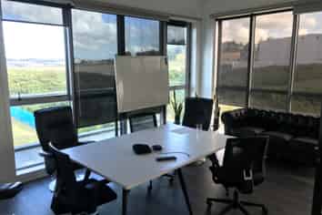 MODERN OFFICE SPACE NOT TO BE MISSED!