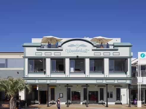 Prime location on The Strand 