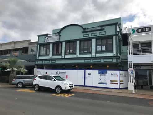 Prime location on The Strand 